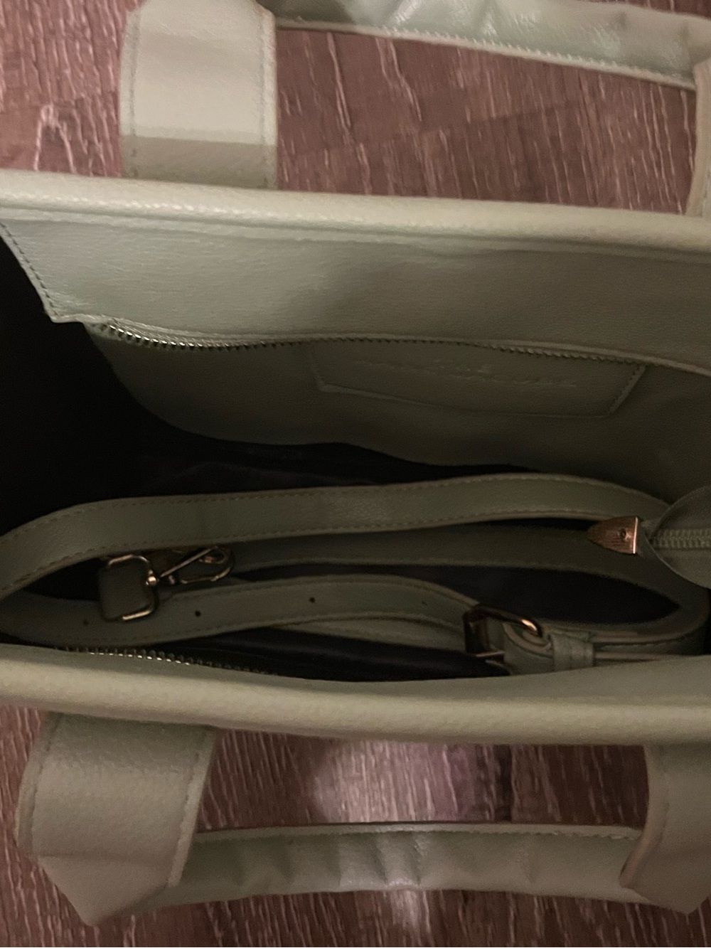 Sage green tote bag with top handles and an adjustable shoulder strap - Picture 6 of 10
